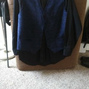 Dress shirt with velvet vest